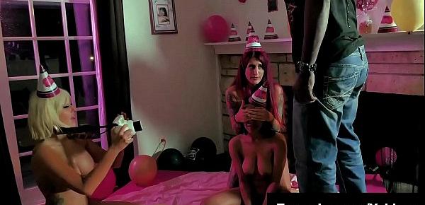 Hot 4some - Jenna Foxx, Savana Styles & Tana Lea Share A BBC